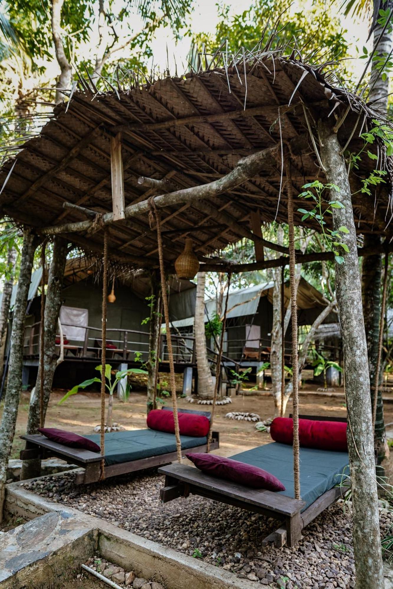 River Glamping By Gaga Bees Удавалаве Экстерьер фото
